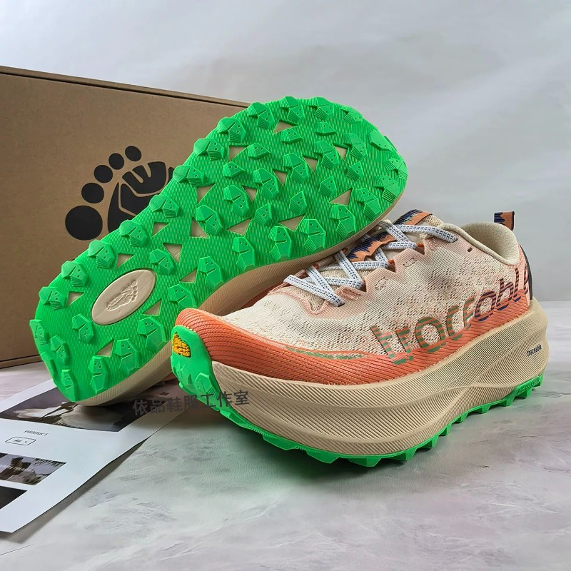 Anti Slip Trail Running Sneakers - أحذية رياضية خريف 2026 للرجال والنساء،
