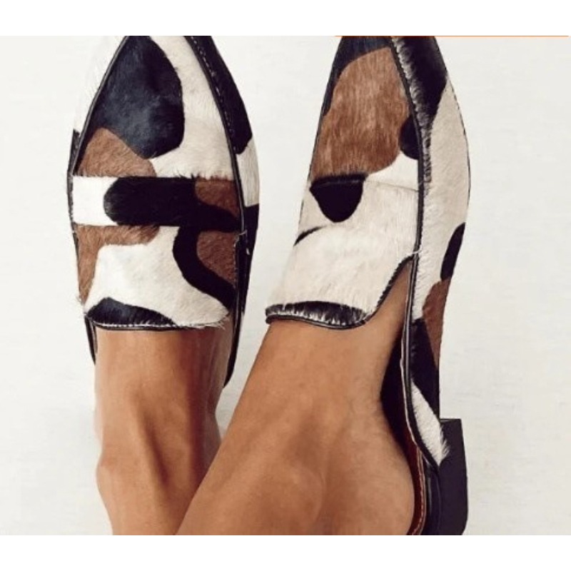 أحذية نسائية كاجوال بنمط بريطا - مراجعة Heels وسعره