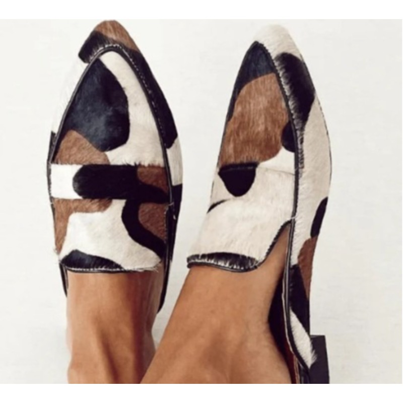 أحذية نسائية كاجوال بنمط بريطا - مراجعة Heels وسعره